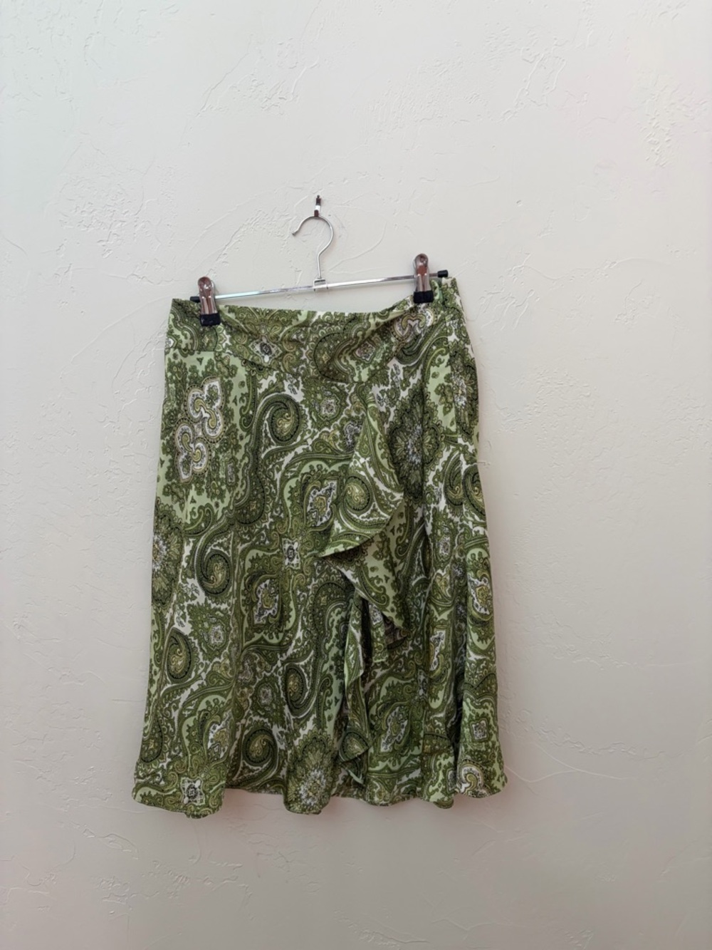 Ann Taylor Green Paisley Ruffle Skirt